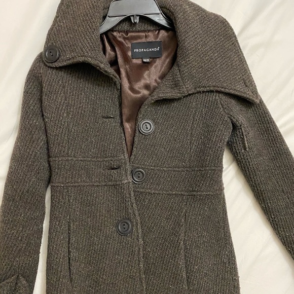 Coat - Picture 3 of 5
